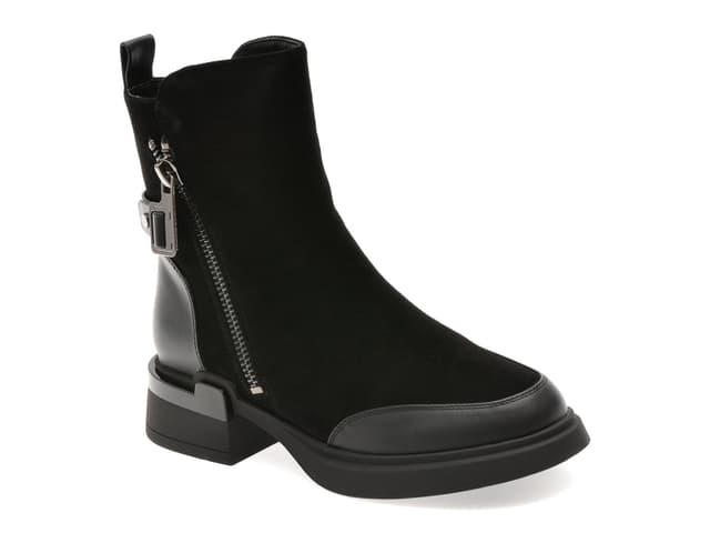 Ghete GRYXX negre, WB306, din piele intoarsa
