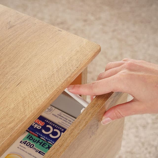 Pachet economic sigurante pentru sertare si usi de dulapuri 8 bucati albe Reer 71070